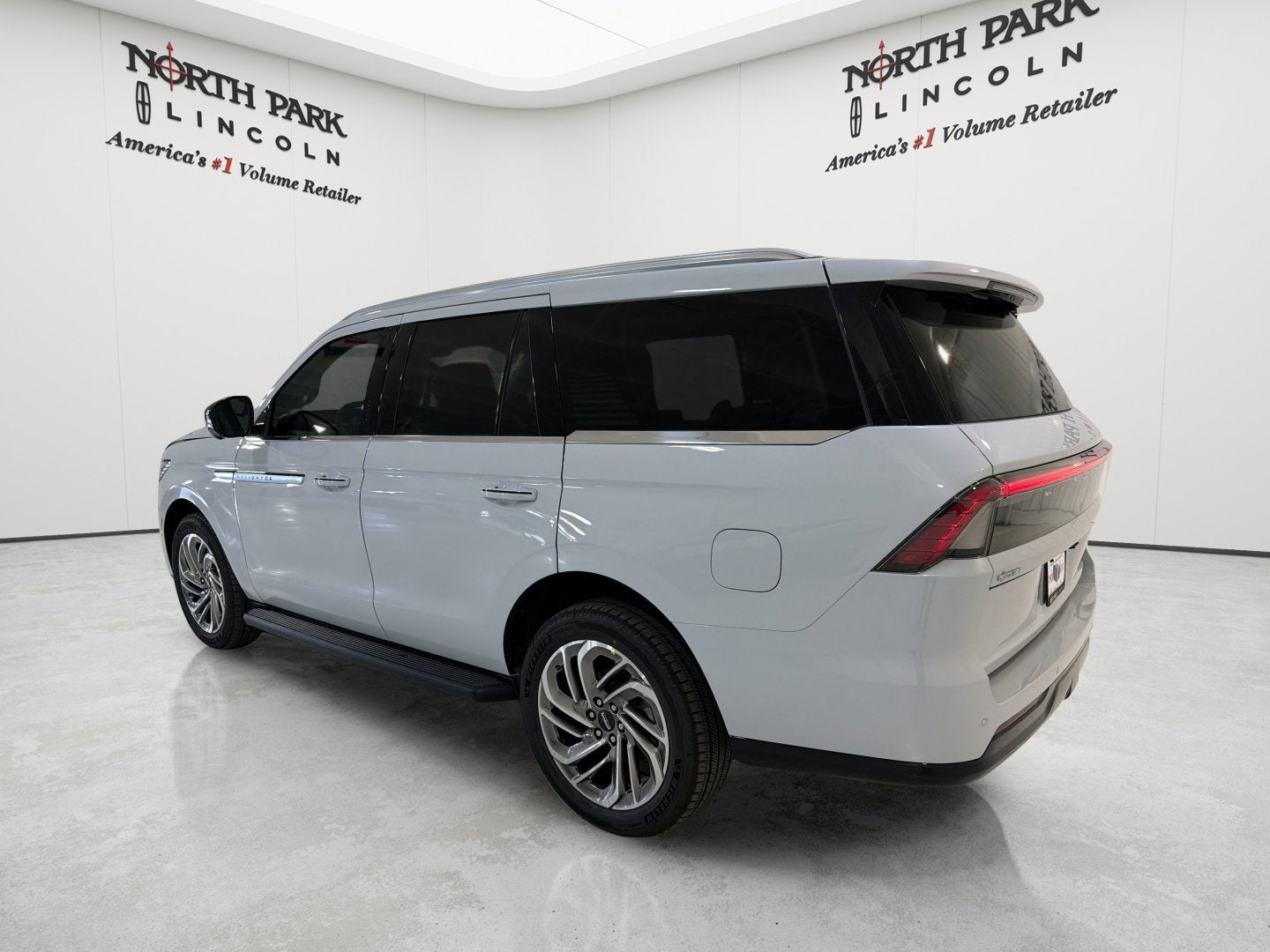2026 Lincoln Navigator Premiere