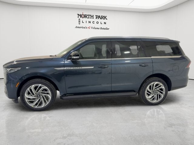2026 Lincoln Navigator Premiere