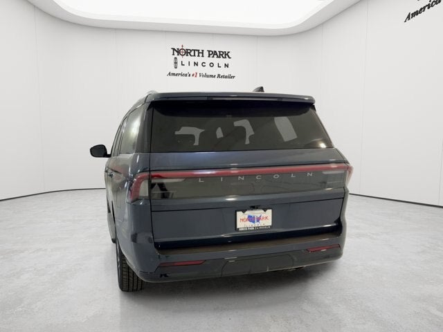 2026 Lincoln Navigator Premiere