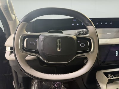 2026 Lincoln Navigator Premiere