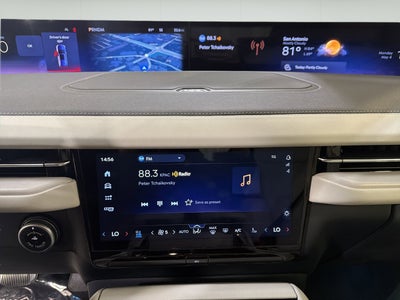 2026 Lincoln Navigator Premiere