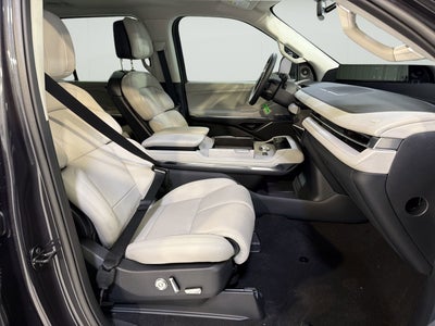2026 Lincoln Navigator Premiere