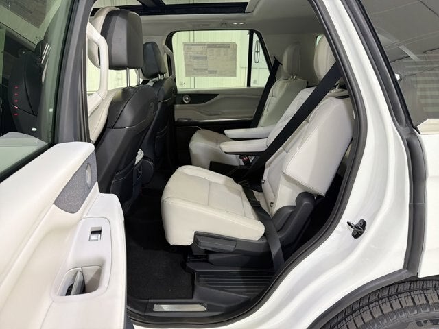 2026 Lincoln Navigator Premiere