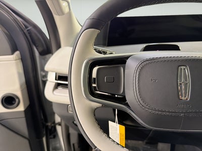 2026 Lincoln Navigator Premiere