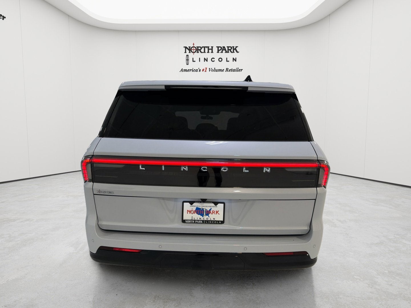 2026 Lincoln Navigator Premiere