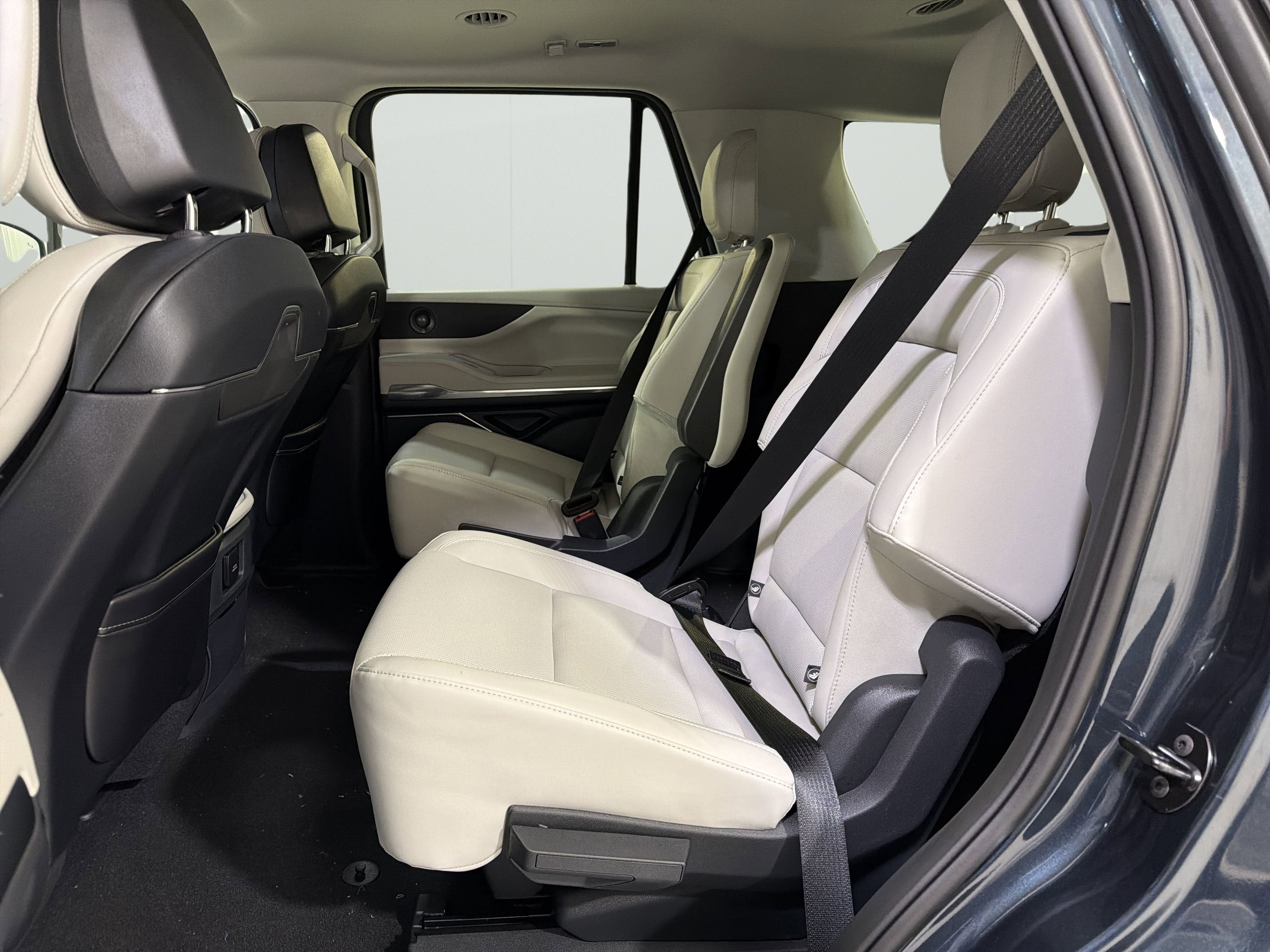 2026 Lincoln Navigator Premiere