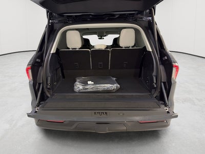 2026 Lincoln Navigator Premiere
