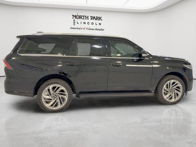 2026 Lincoln Navigator Premiere