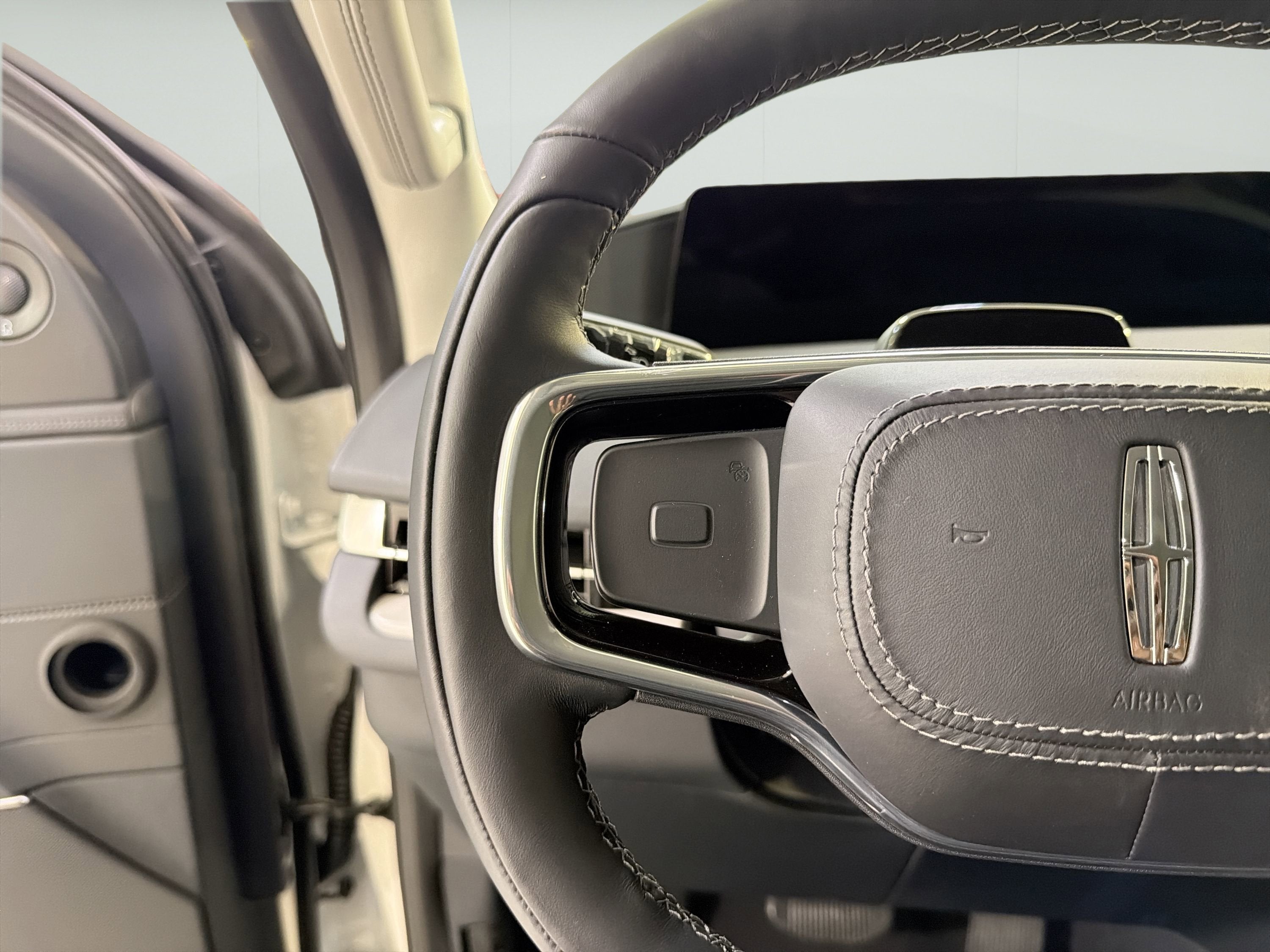 2026 Lincoln Navigator Premiere