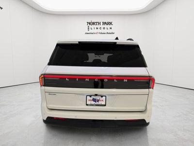 2026 Lincoln Navigator Premiere