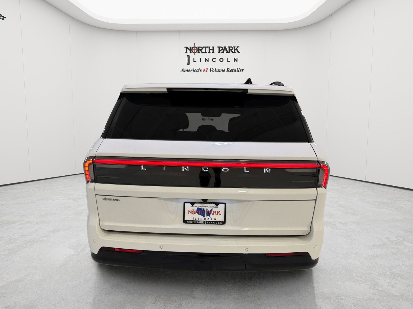 2026 Lincoln Navigator Premiere