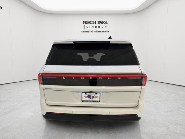 2026 Lincoln Navigator Premiere