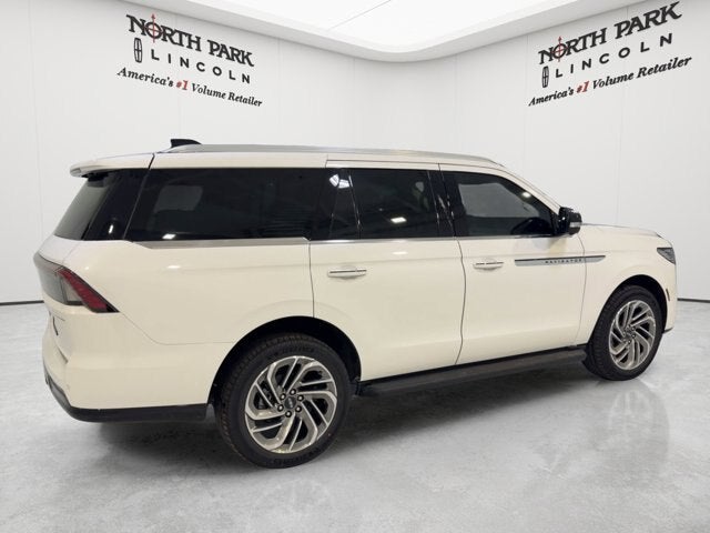 2026 Lincoln Navigator Premiere