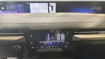 2026 Lincoln Navigator Premiere