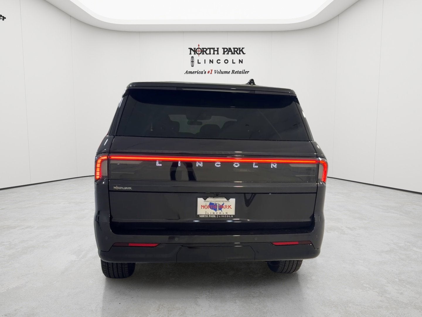 2026 Lincoln Navigator Premiere