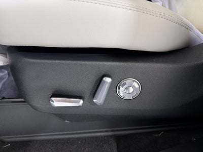 2026 Lincoln Navigator Premiere