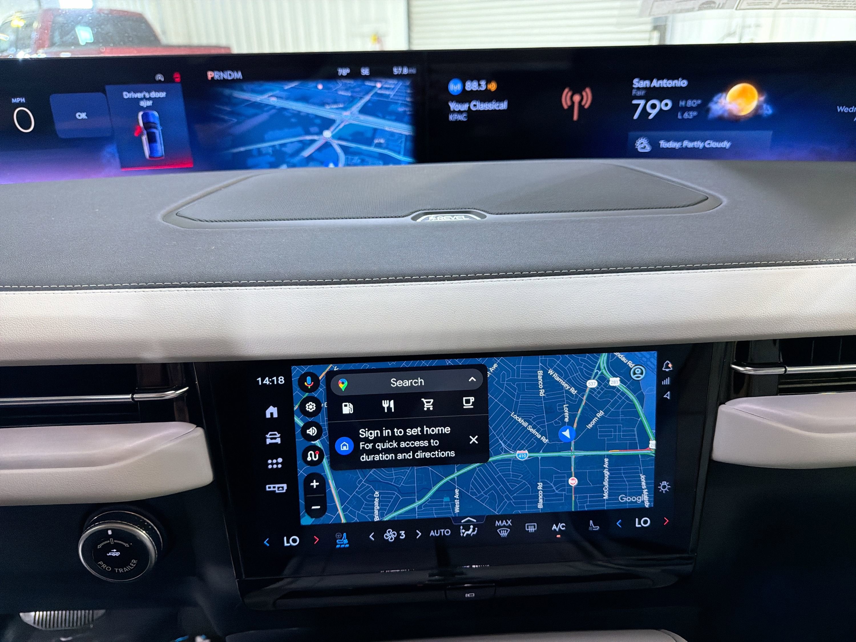 2026 Lincoln Navigator Premiere