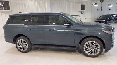 2026 Lincoln Navigator Premiere