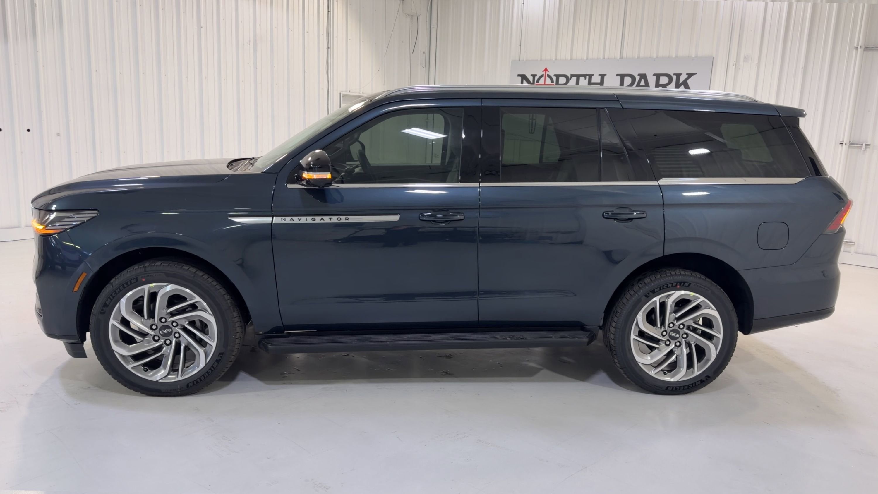 2026 Lincoln Navigator Premiere