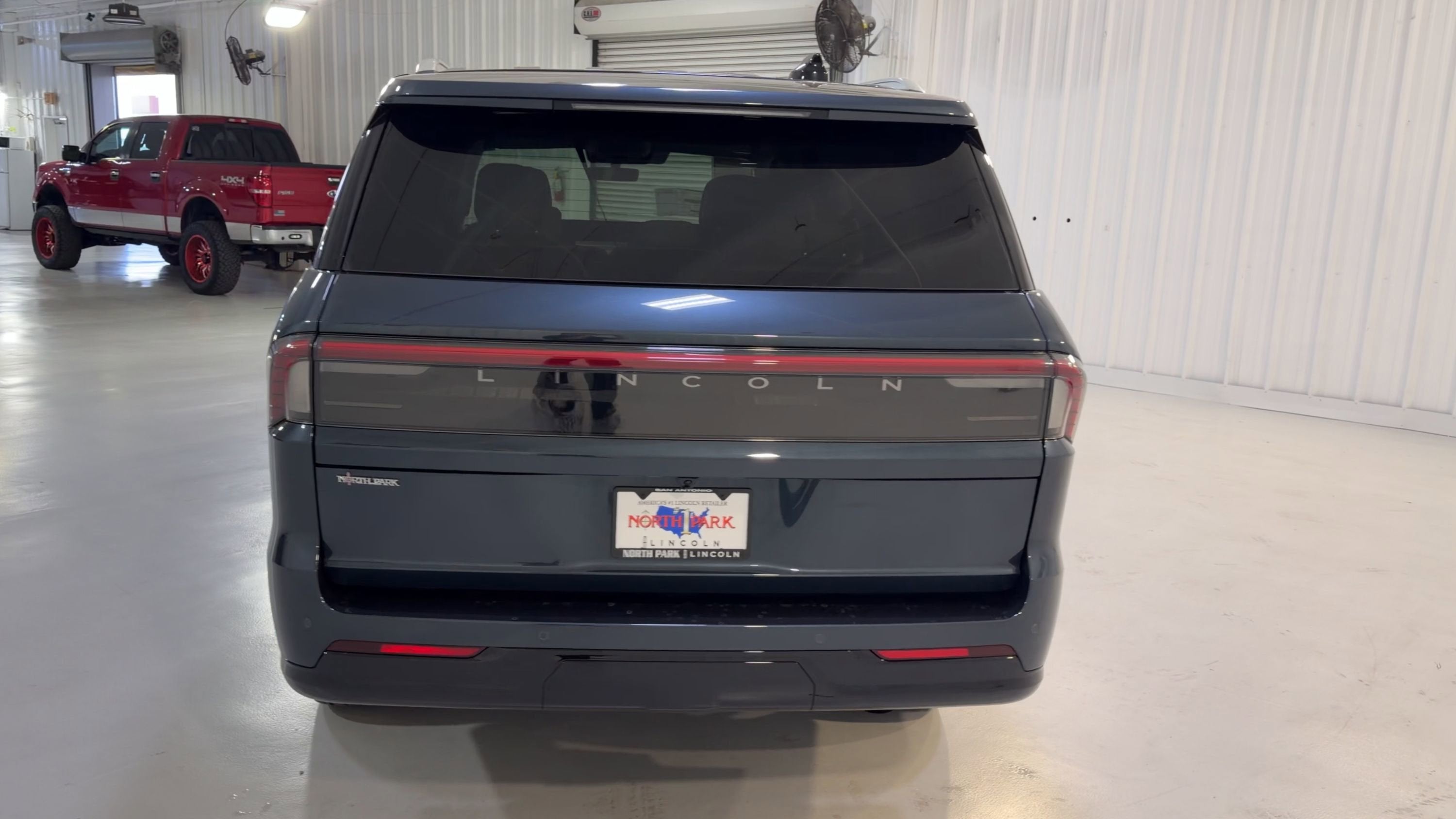2026 Lincoln Navigator Premiere