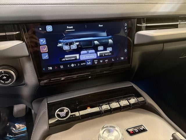 2026 Lincoln Navigator Premiere