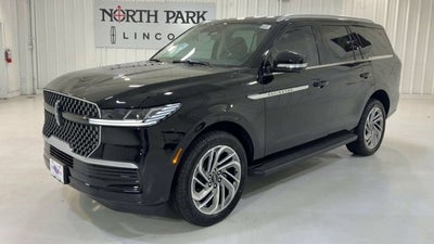 2026 Lincoln Navigator Premiere