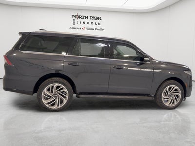 2026 Lincoln Navigator Premiere