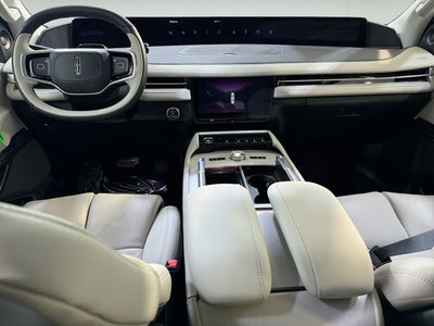 2026 Lincoln Navigator Premiere