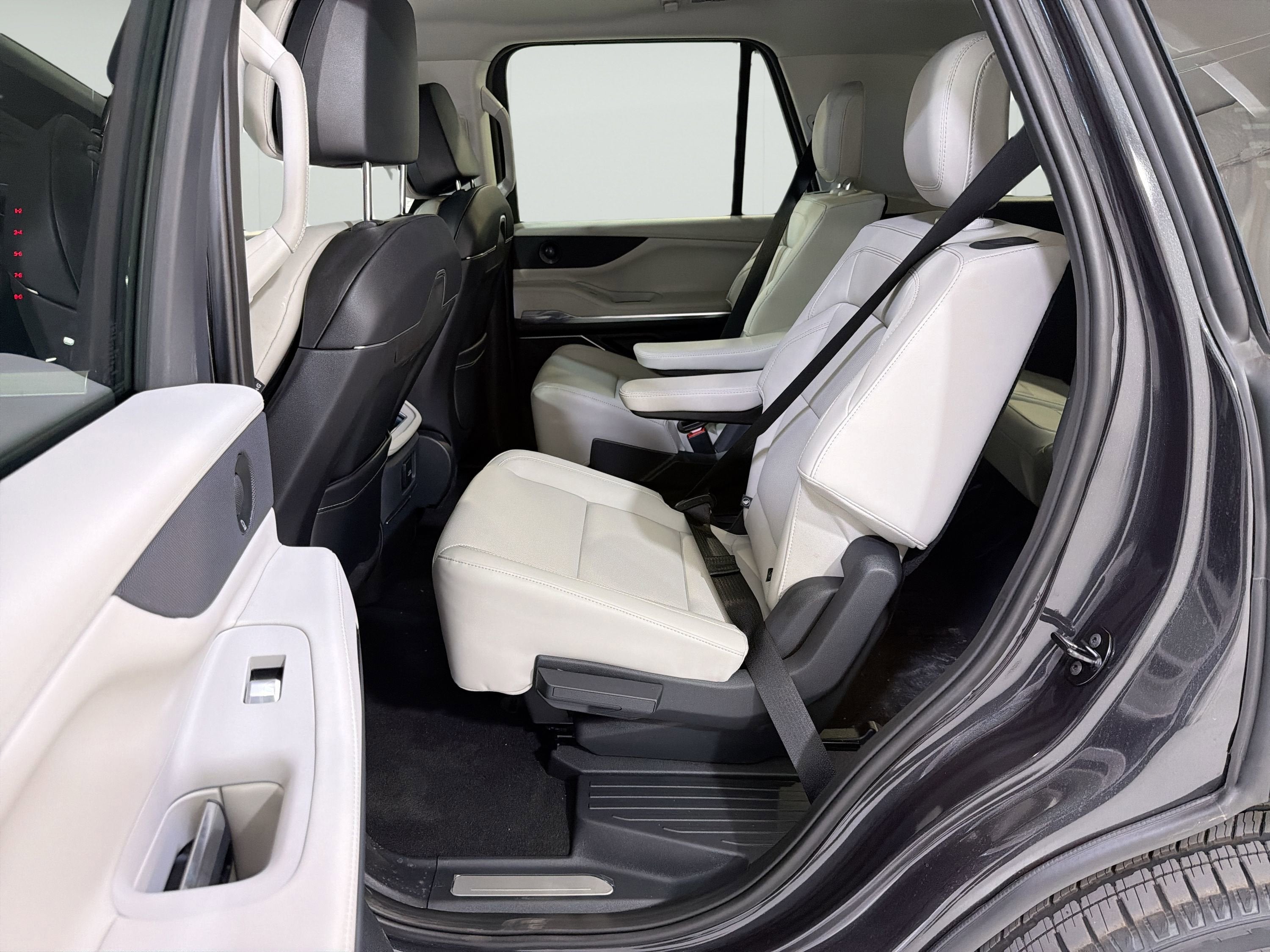 2026 Lincoln Navigator Premiere
