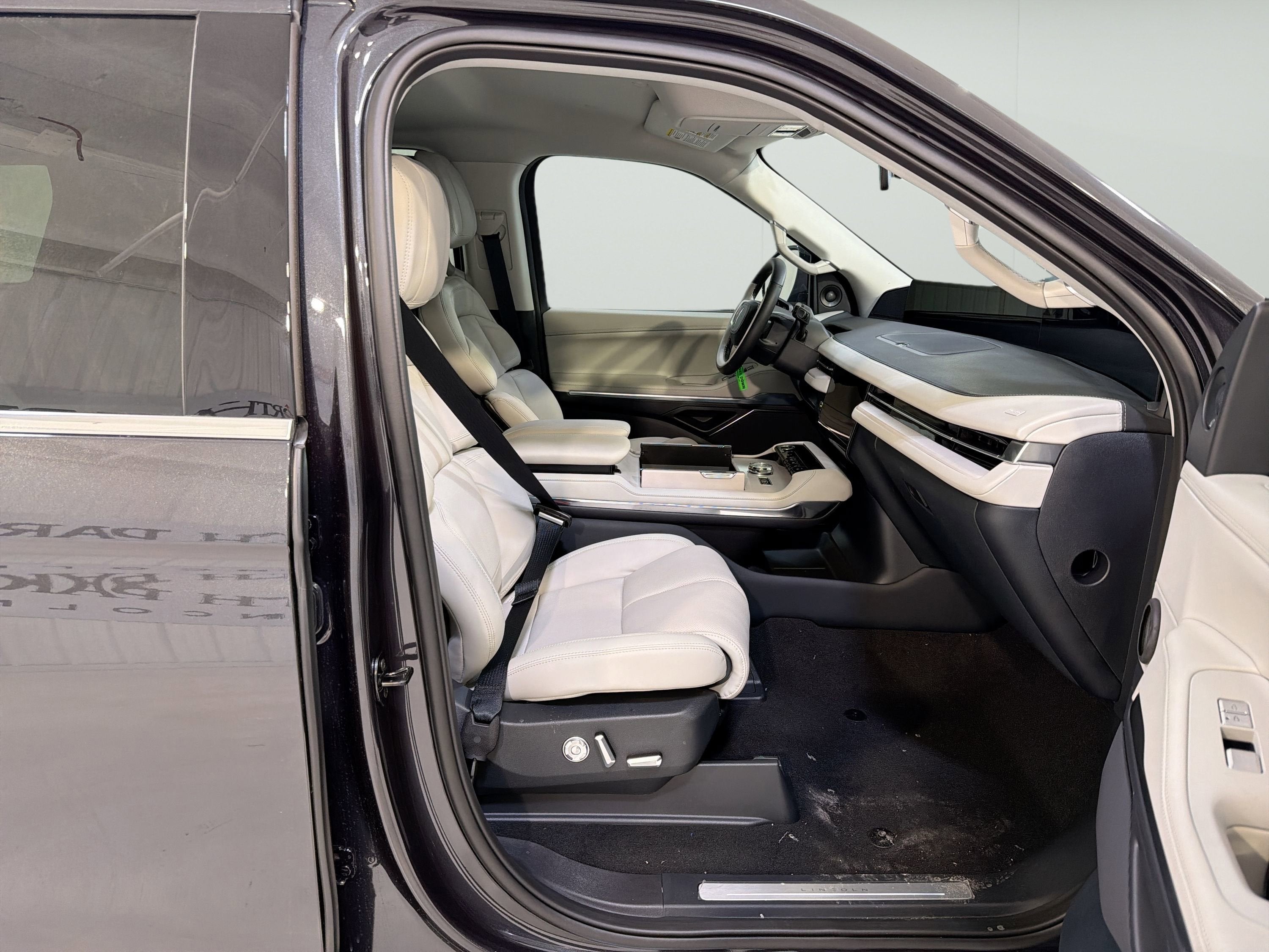 2026 Lincoln Navigator Premiere