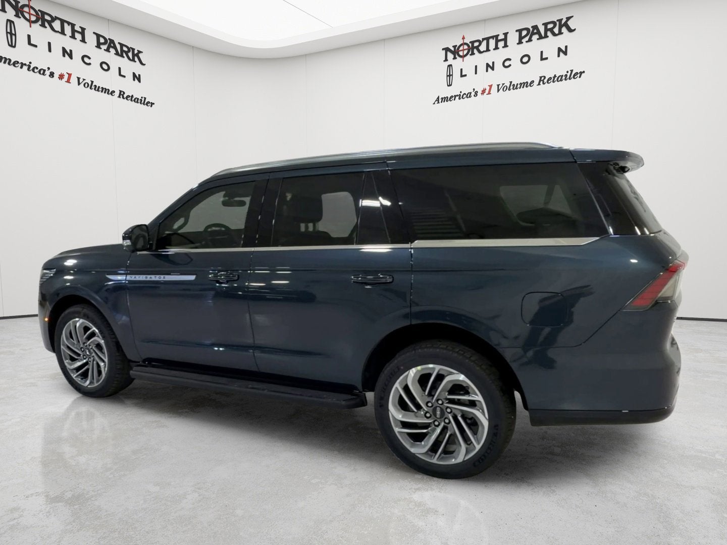 2026 Lincoln Navigator Premiere