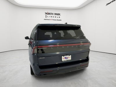 2026 Lincoln Navigator Premiere