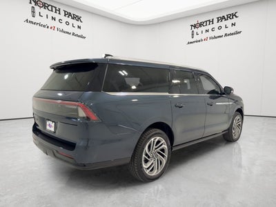 2026 Lincoln Navigator L Reserve