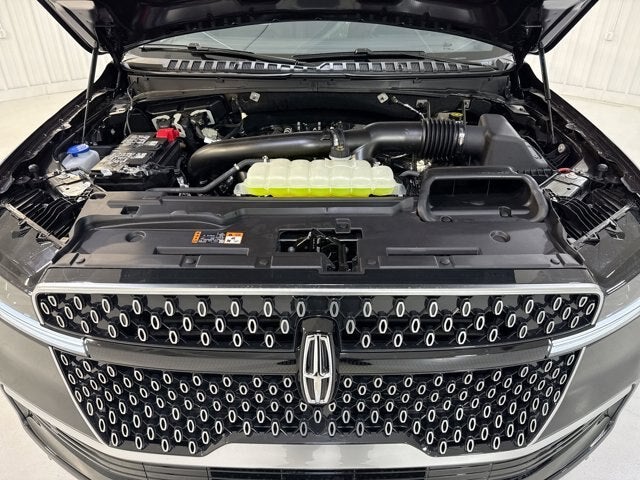 2025 Lincoln Navigator Reserve-L