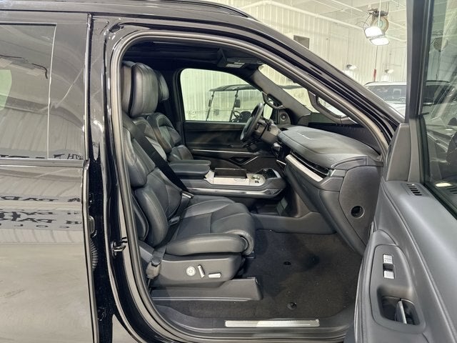 2025 Lincoln Navigator Reserve-L