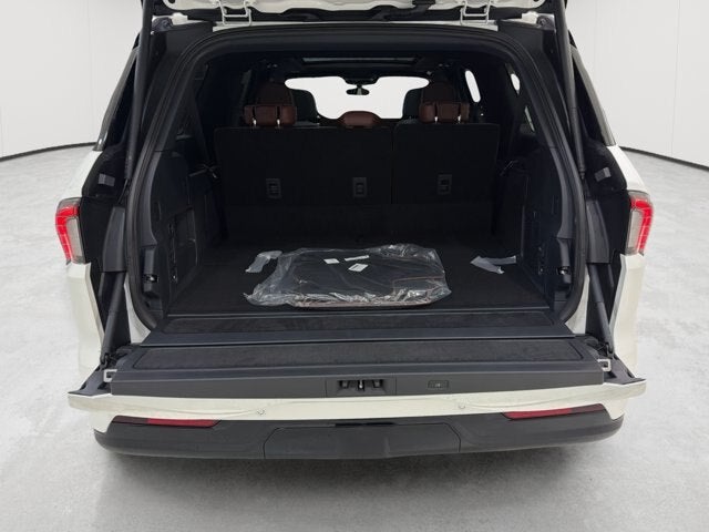2027 Lincoln Navigator Reserve L