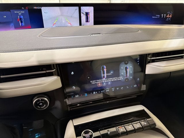 2026 Lincoln Navigator Premiere L