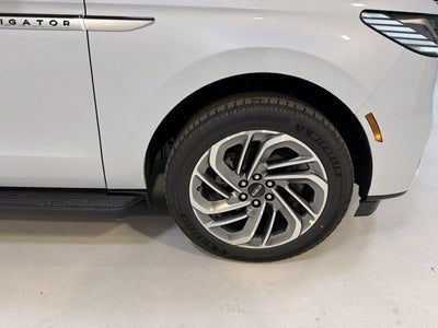 2026 Lincoln Navigator Premiere L
