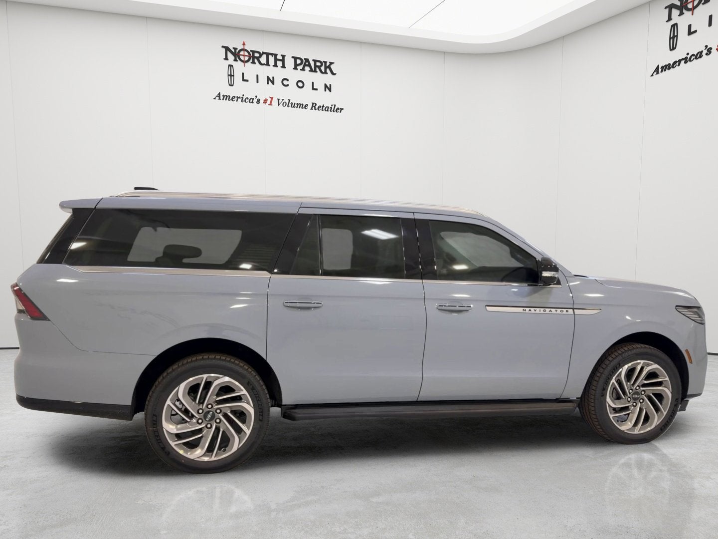 2026 Lincoln Navigator L Premiere