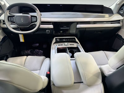 2026 Lincoln Navigator L Premiere