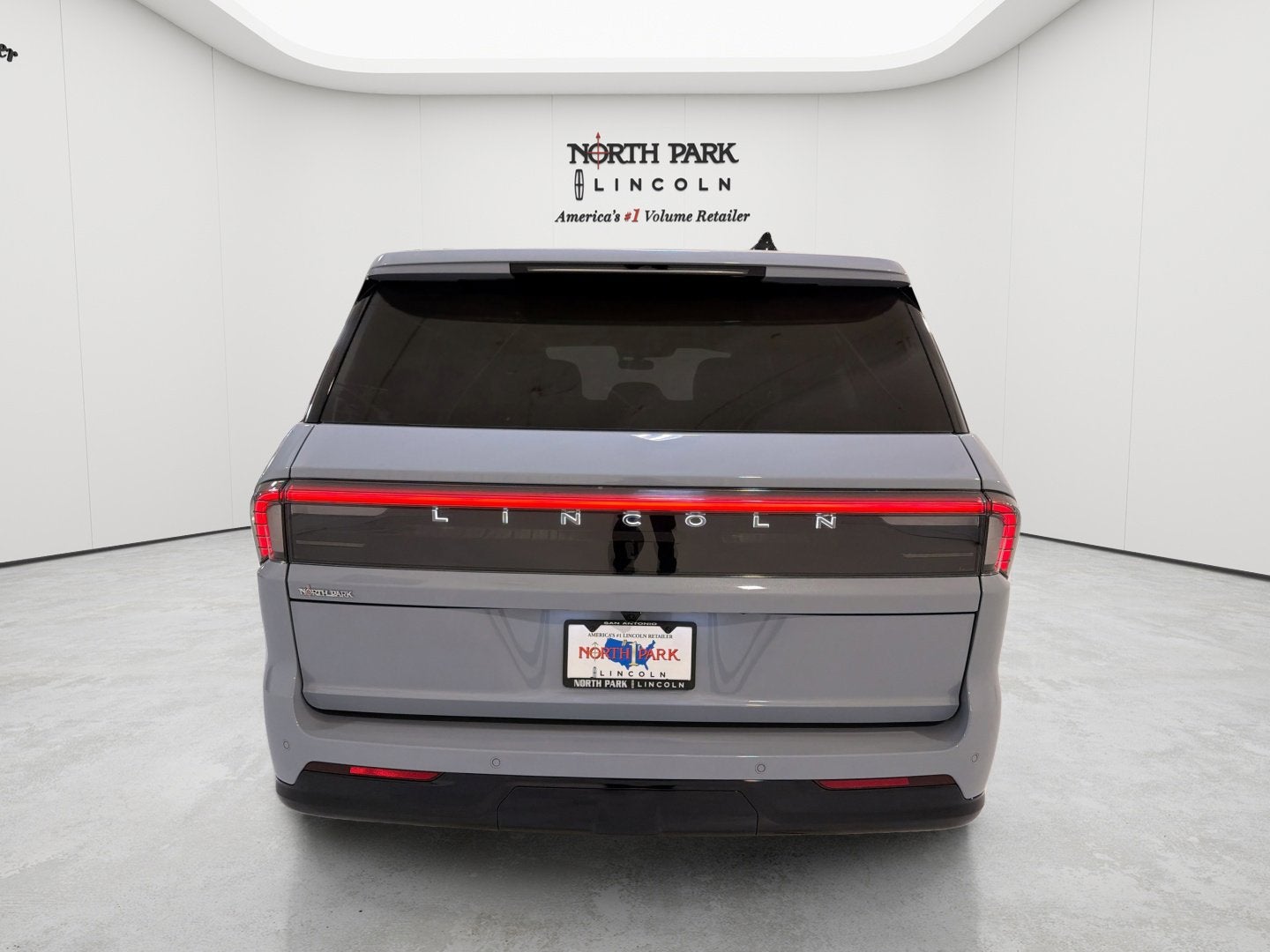 2026 Lincoln Navigator L Premiere