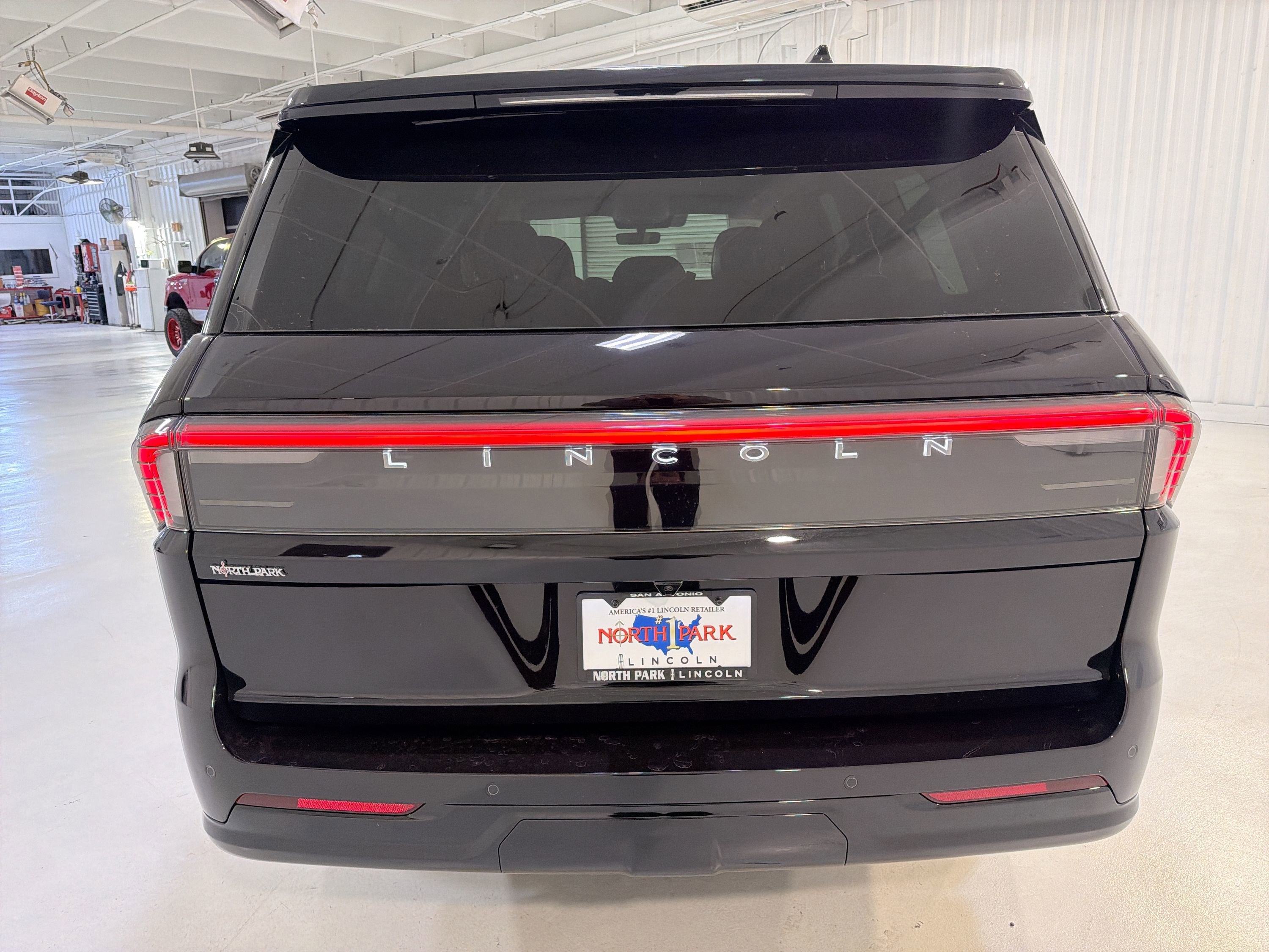2026 Lincoln Navigator L Premiere