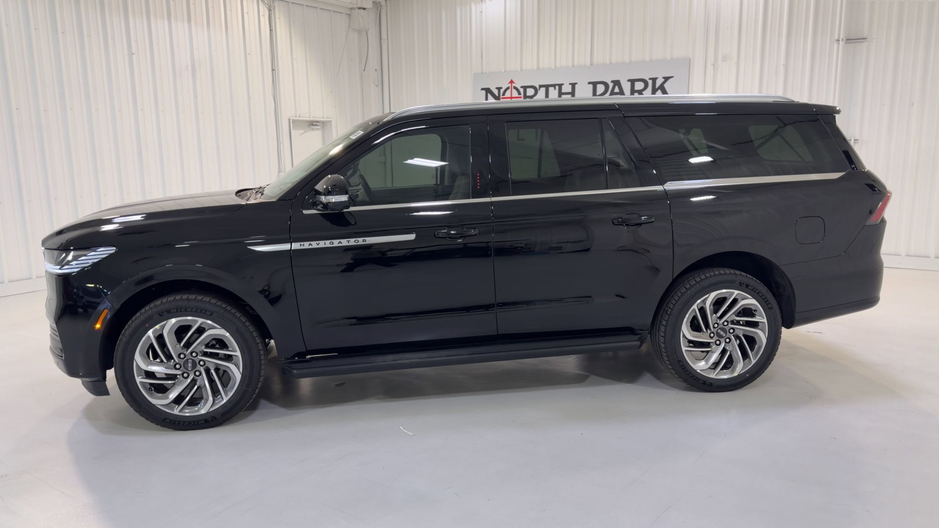 2026 Lincoln Navigator L Premiere