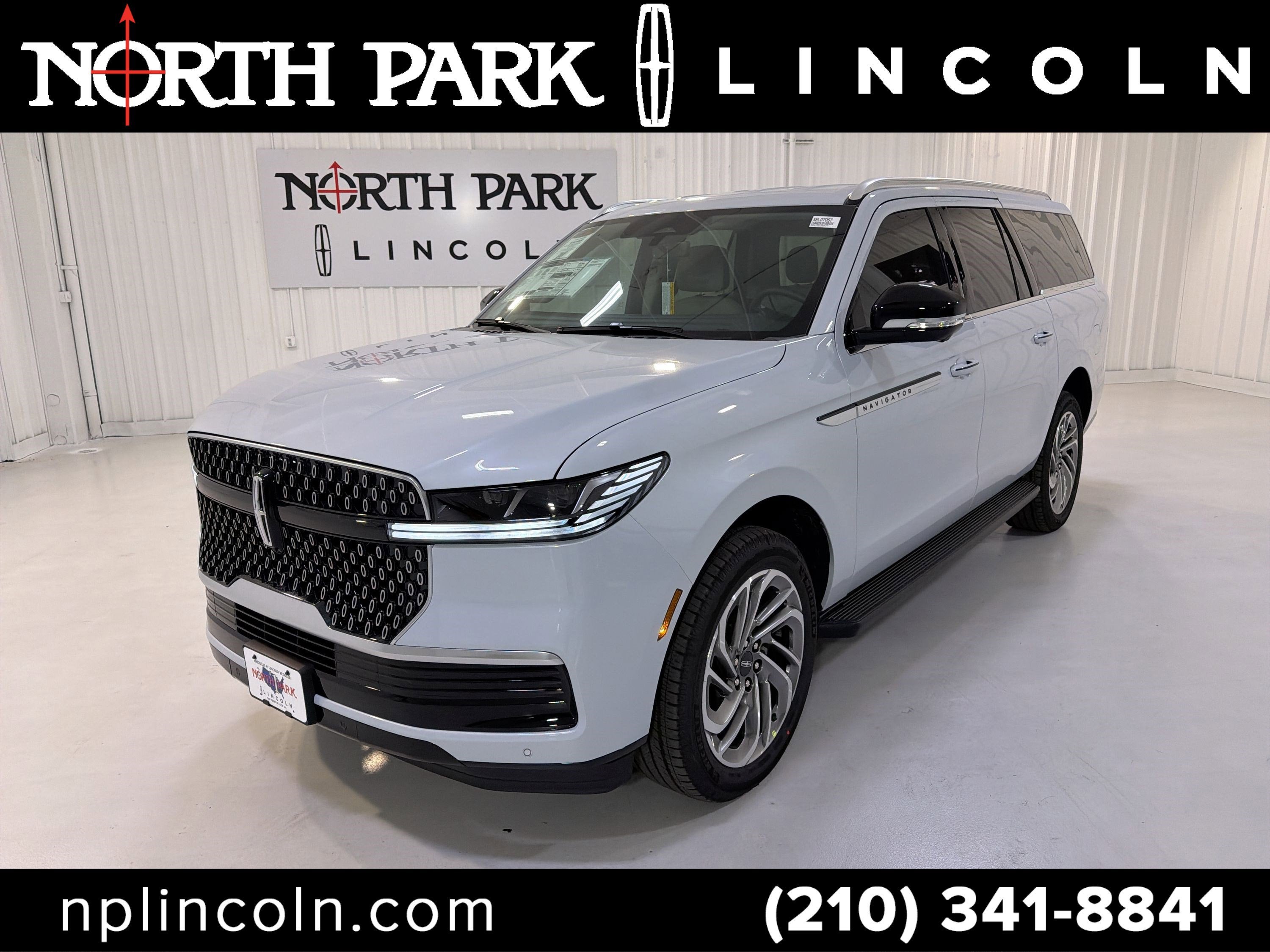 2026 Lincoln Navigator Premiere L 4WD's photo