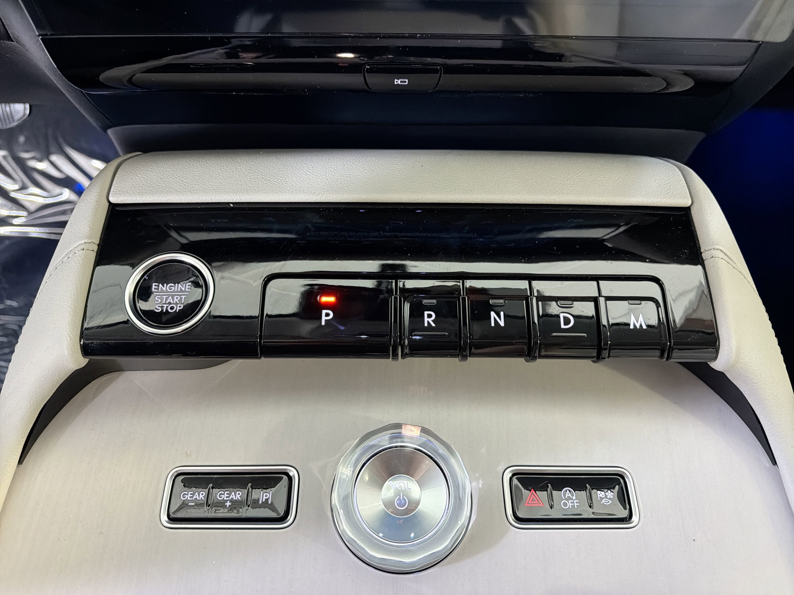 2026 Lincoln Navigator L Premiere