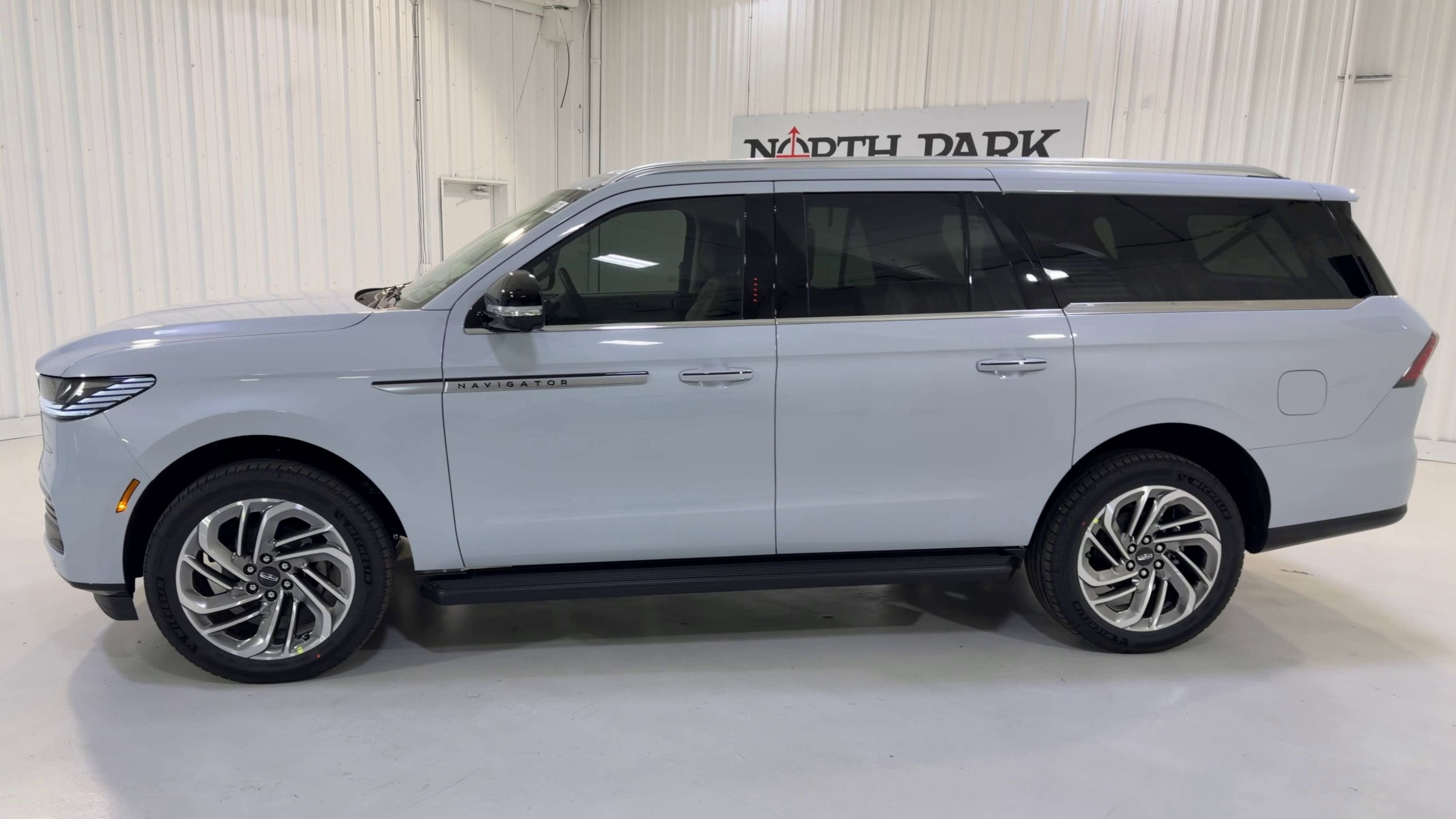 2026 Lincoln Navigator L Premiere