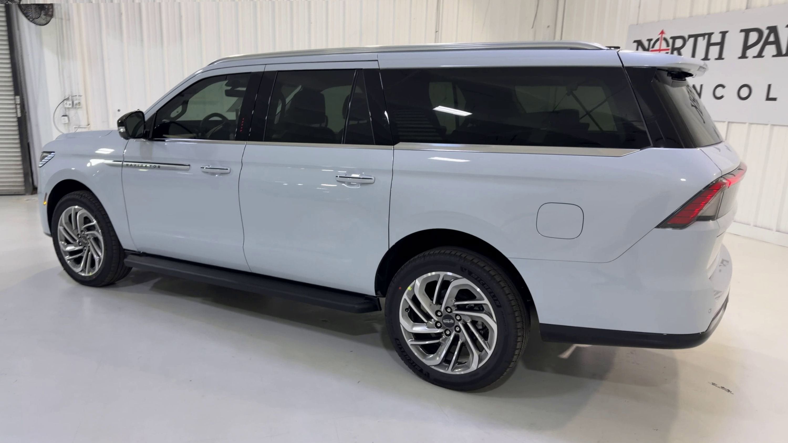 2026 Lincoln Navigator L Premiere