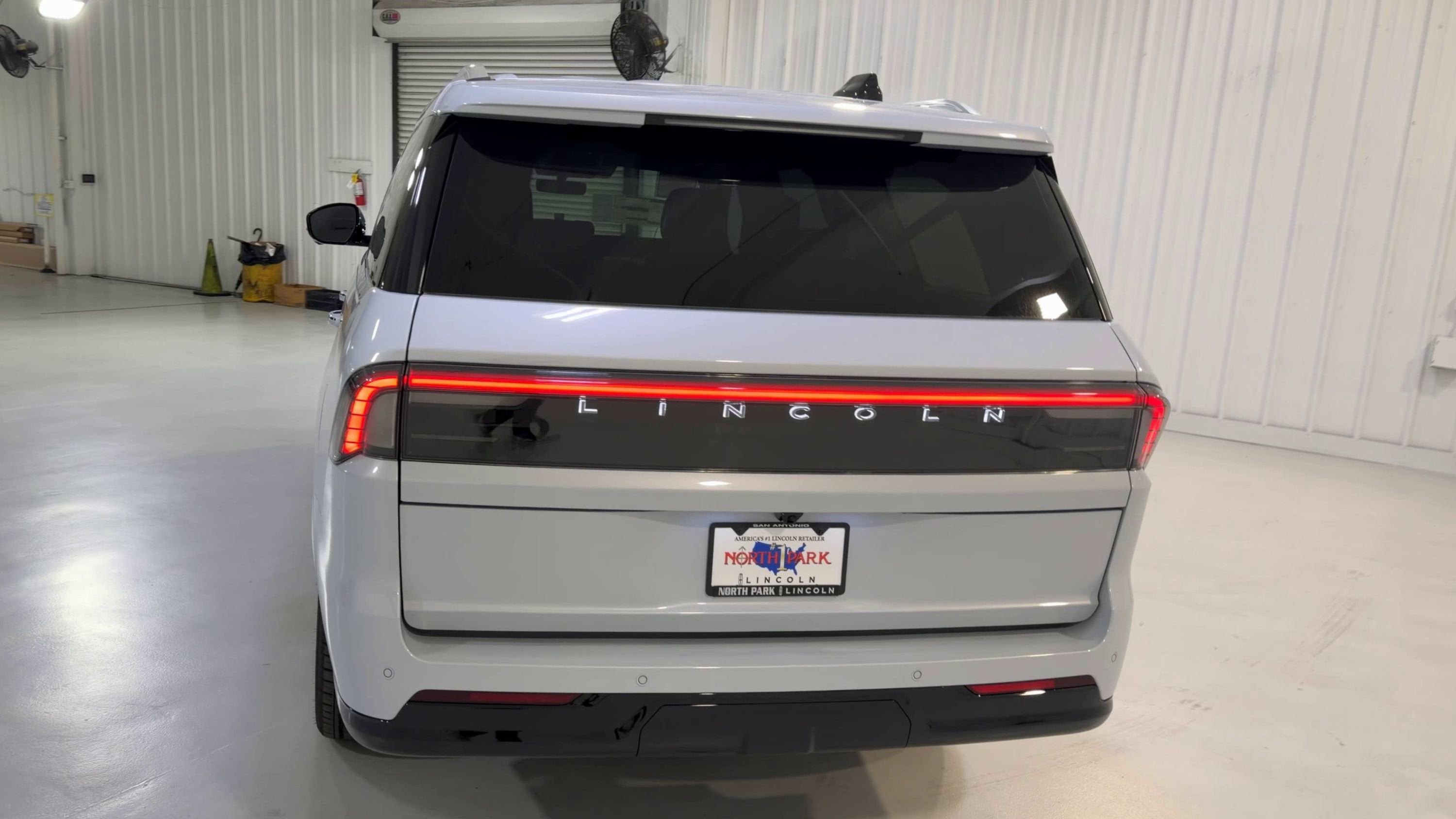 2026 Lincoln Navigator L Premiere