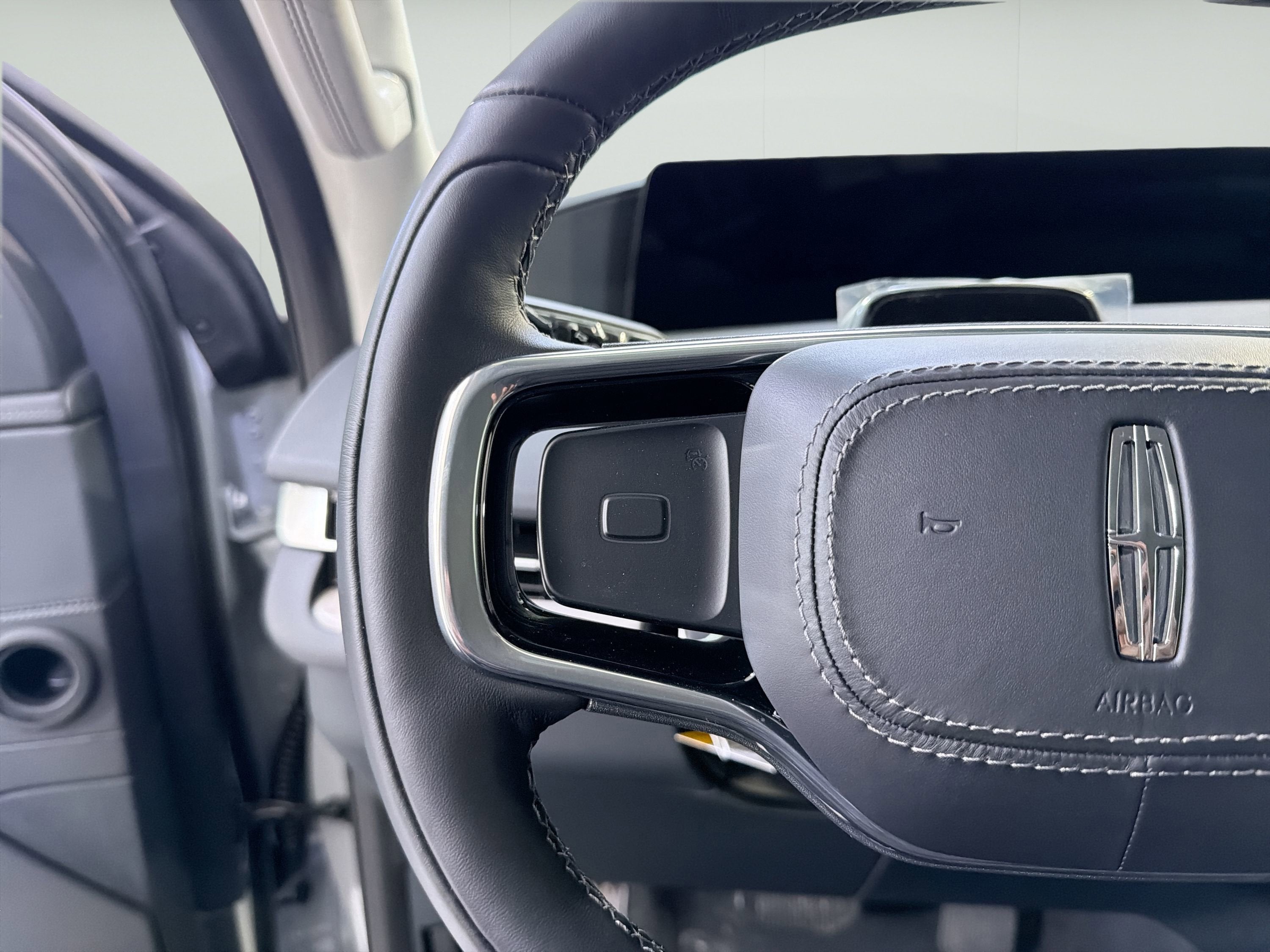 2026 Lincoln Navigator L Premiere
