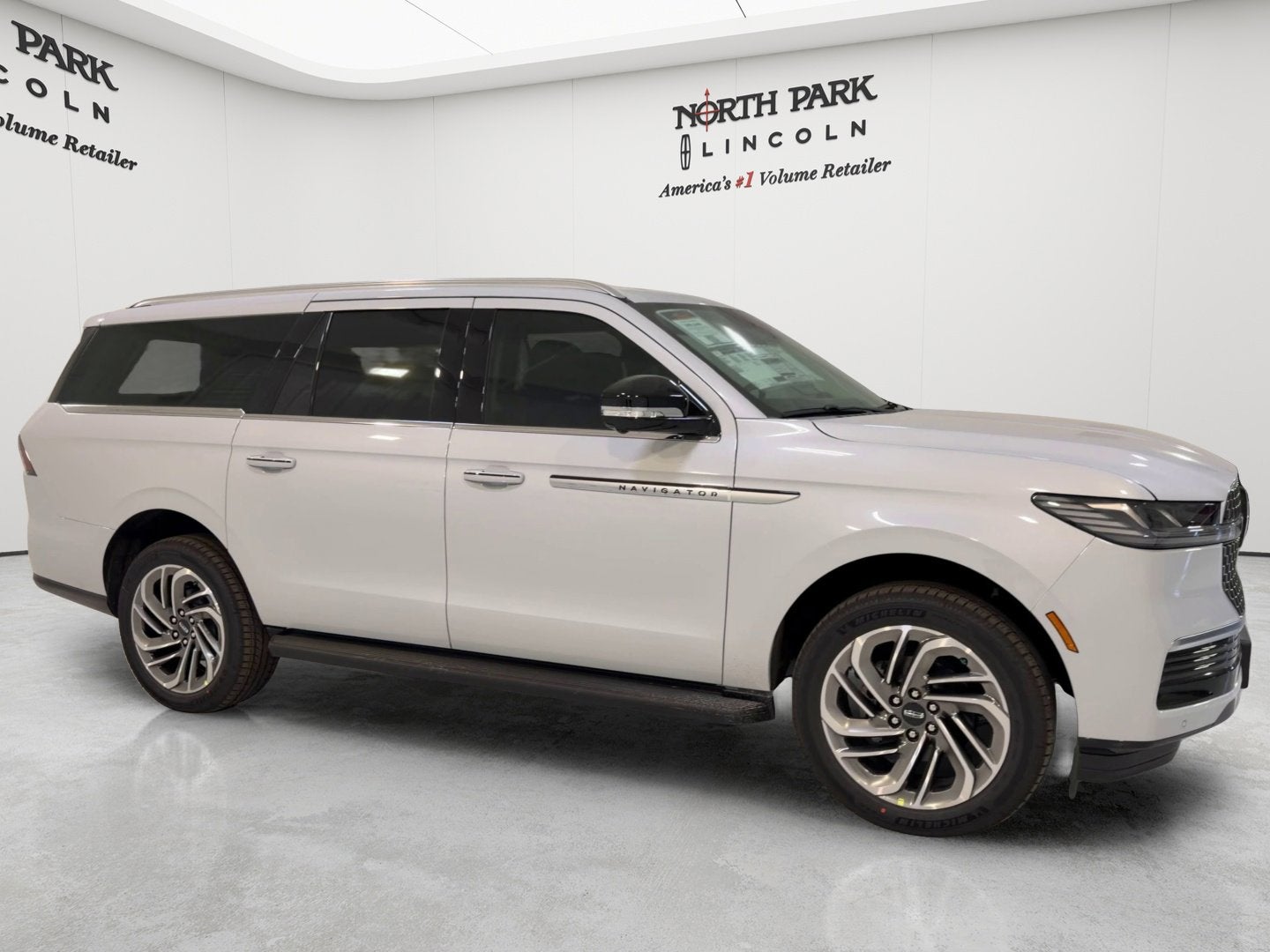 2026 Lincoln Navigator L Premiere